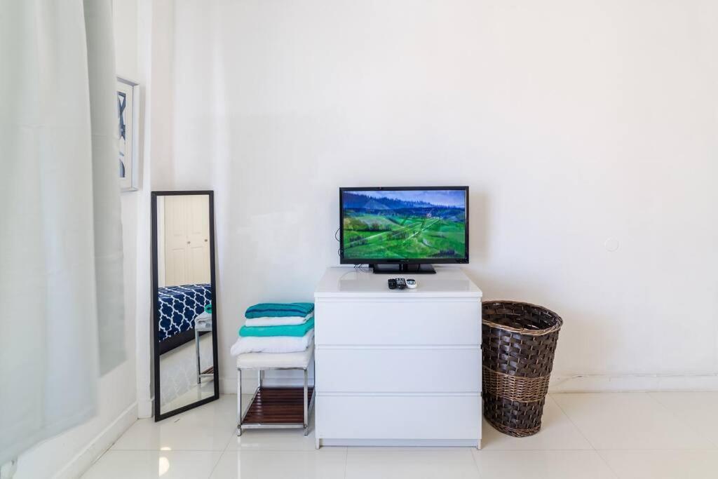 2 Bedroom On The Beach ! Miami Beach Zewnętrze zdjęcie
